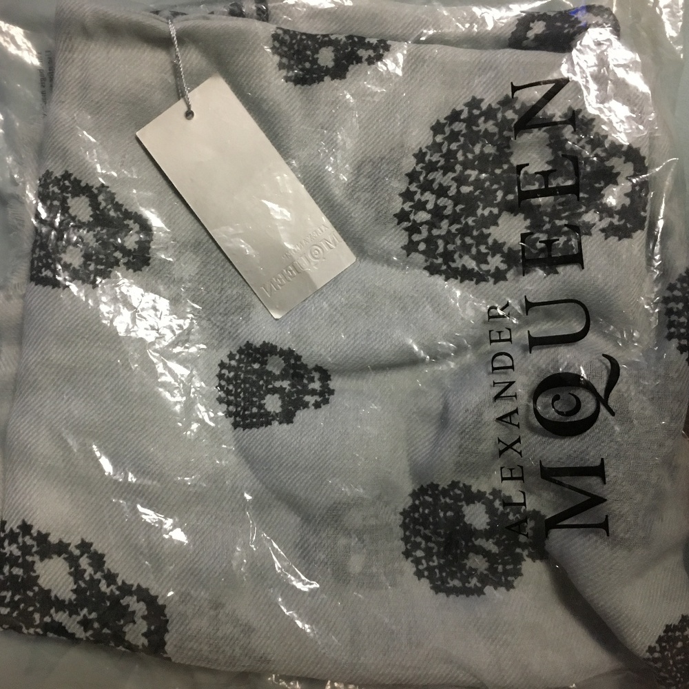 Alexander McQueen scarf